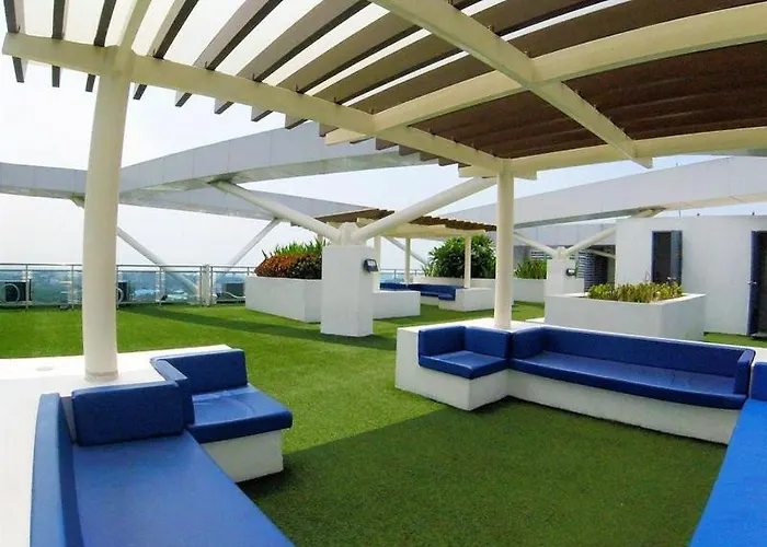 Azure Hideaway Pad *